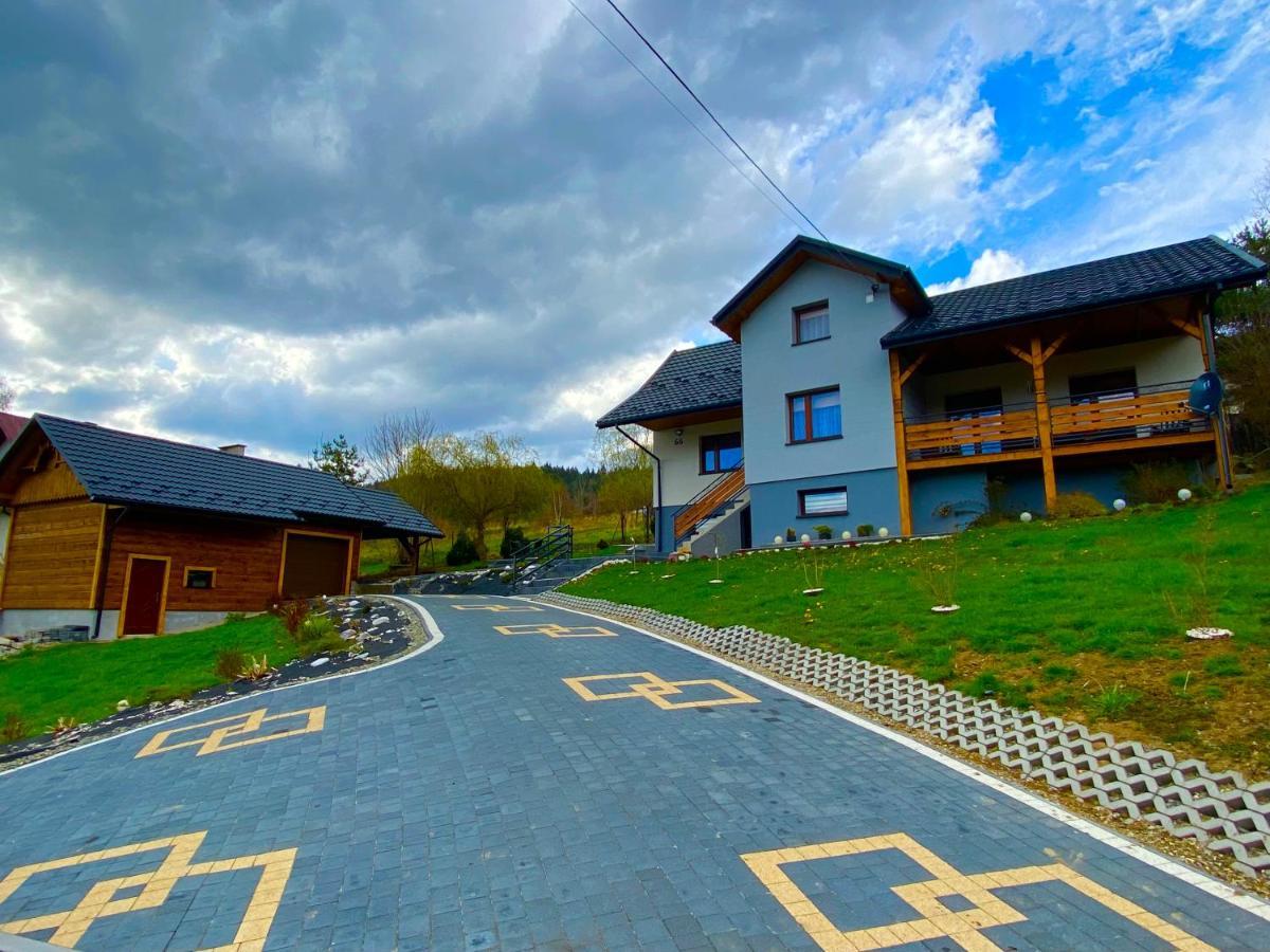 Domek Caloroczny "U Haliny" Mutne Exteriör bild