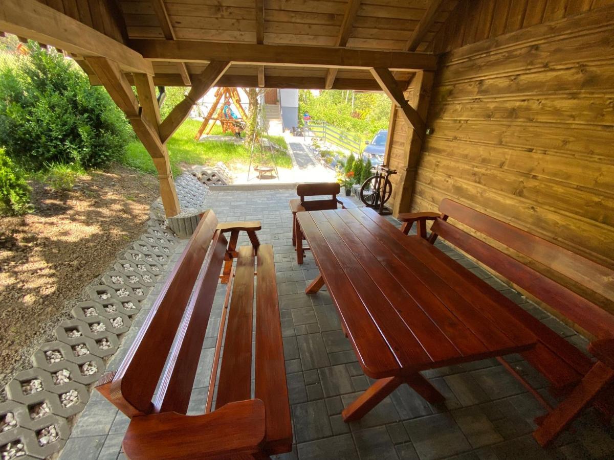 Domek Caloroczny "U Haliny" Mutne Exteriör bild